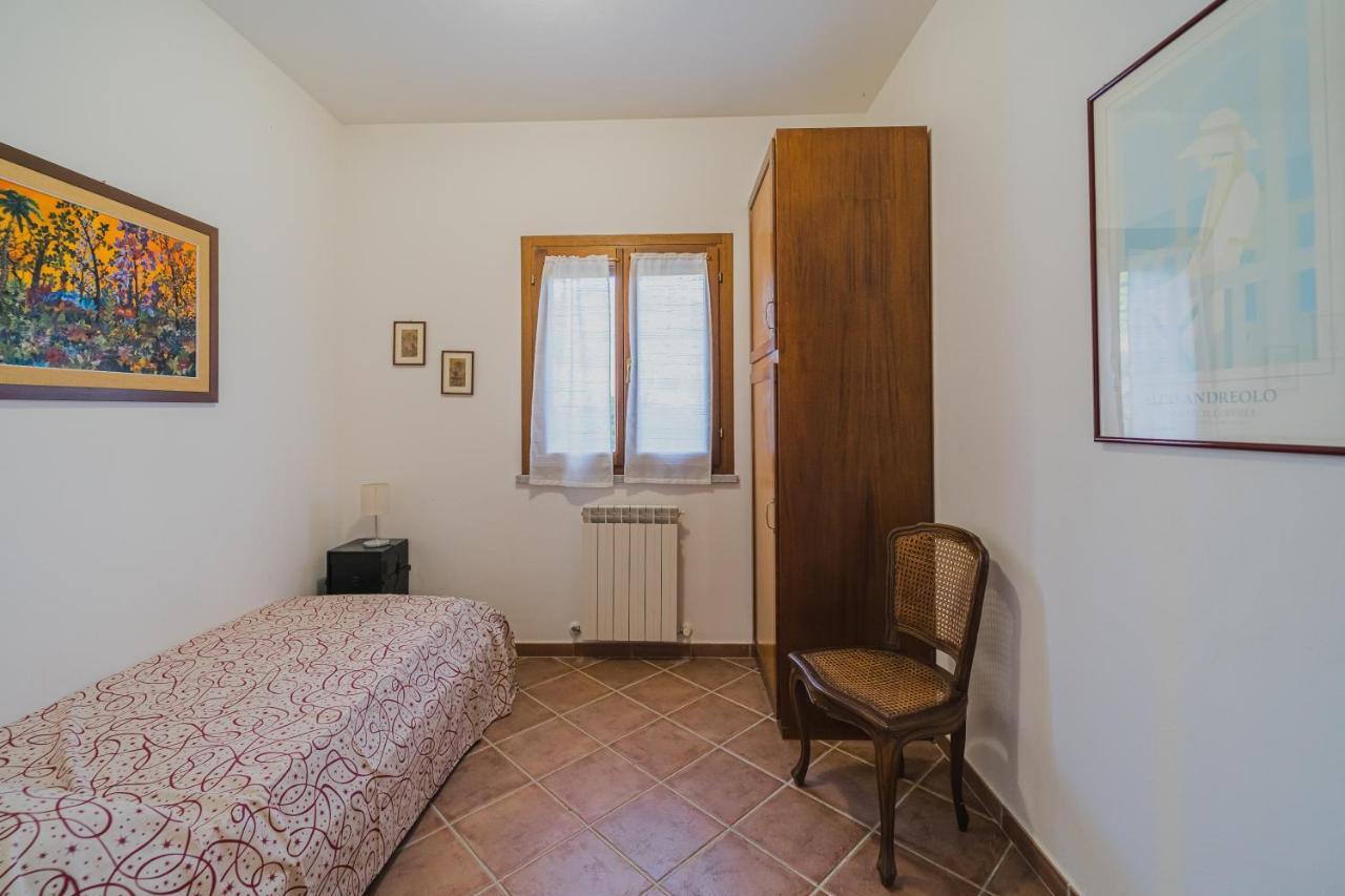 Villa Doddy Nei Pressi Di Barbarossa 阿祖罗港 外观 照片