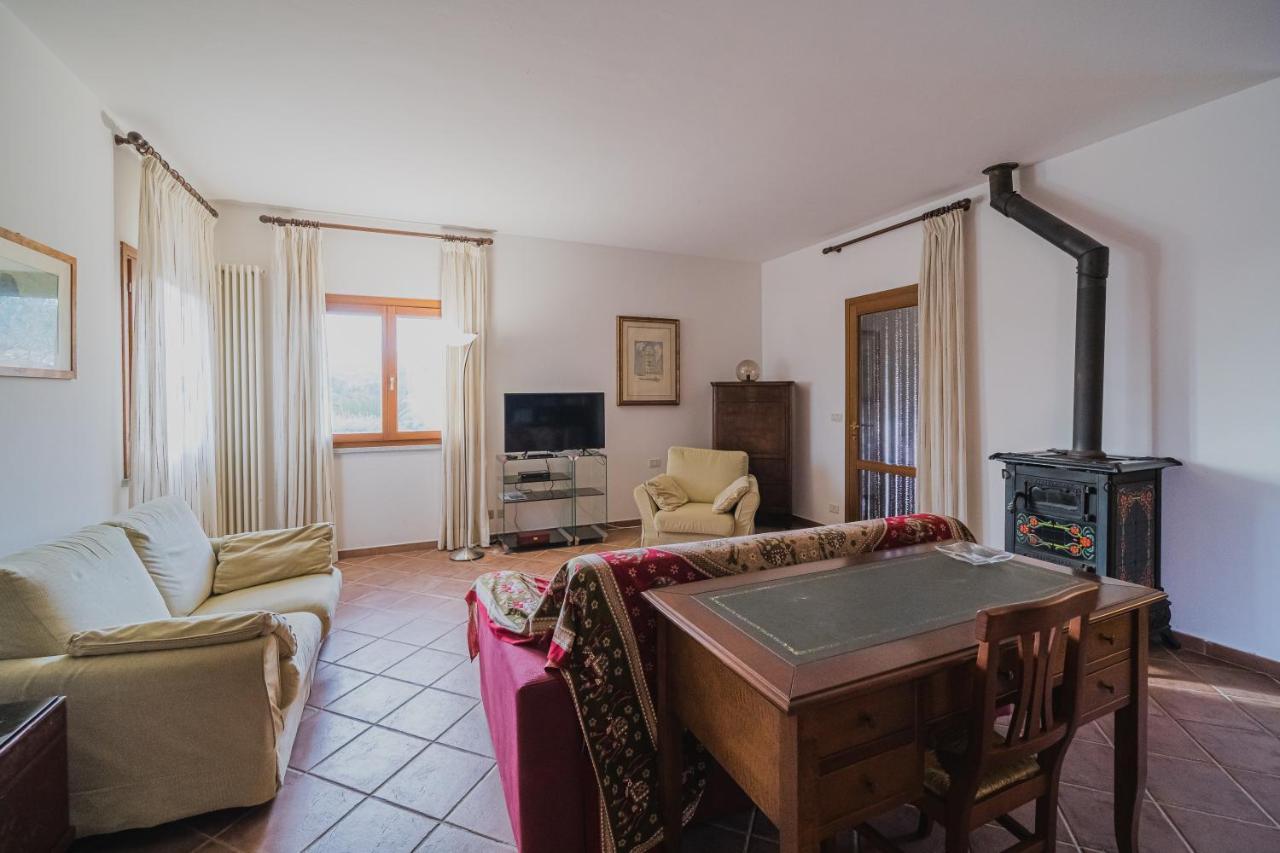 Villa Doddy Nei Pressi Di Barbarossa 阿祖罗港 外观 照片