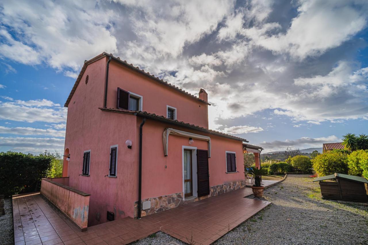 Villa Doddy Nei Pressi Di Barbarossa 阿祖罗港 外观 照片